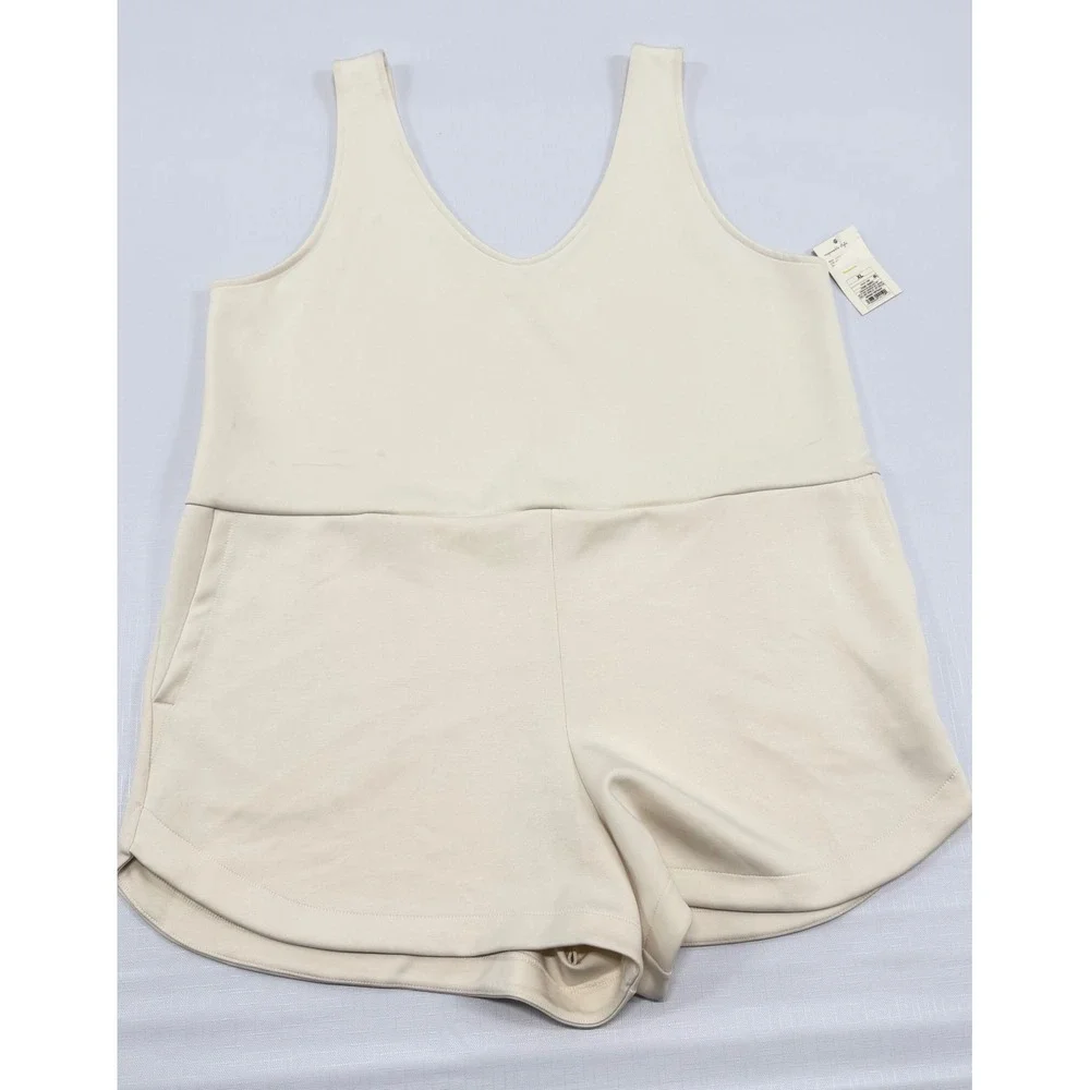 All in Motion Womens Active Romper XL Cream Sleeveless V-Neck Pockets 018011580 - Picture 1 of 9